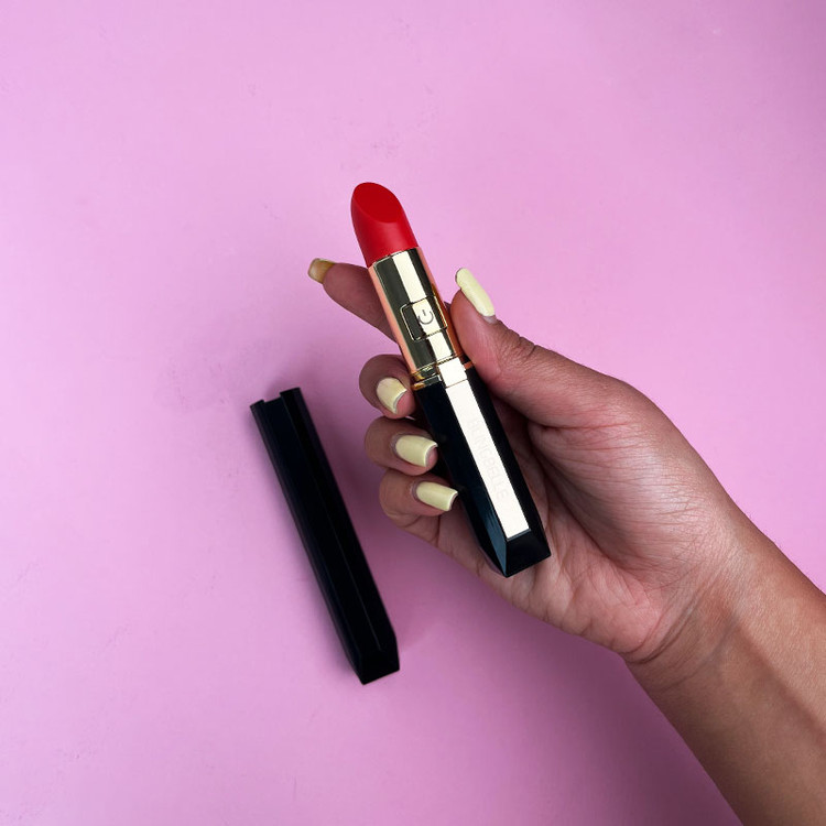 ویبراتور طرح رژ لبی (مخفی)